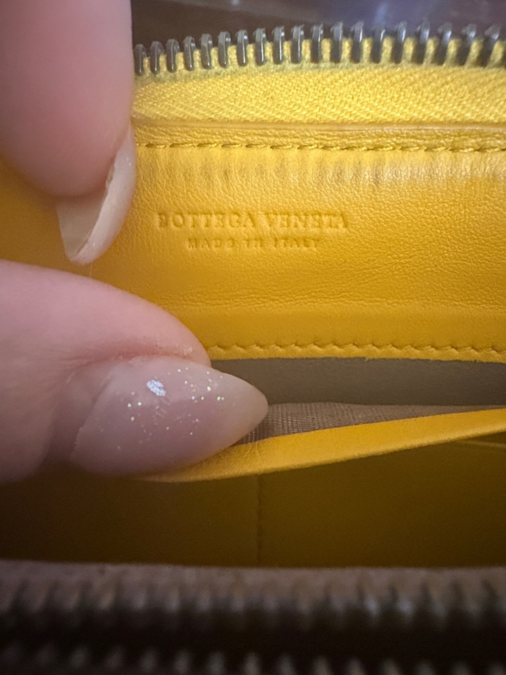 - Bottega Veneta Yellow Intrecciato Authentic Long Zippered Wallet EUC - Picture 3 of 8